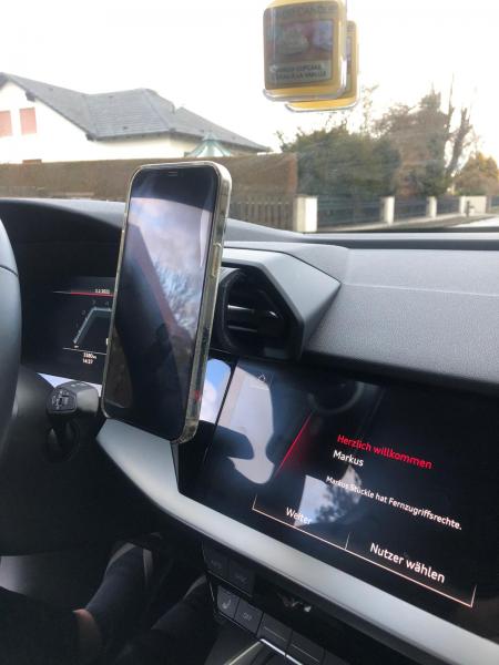 RS-Mount, fahrzeugspezifischer Handyhalter passend für Audi A3-S3-RS3 8Y ab Baujahr 2020, Made in Germany